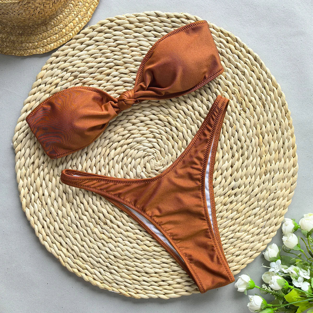 Maillot deux pièces couleur sable 