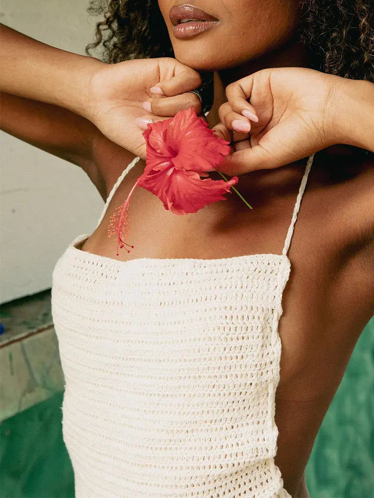 robe aluna et fleur tropicale